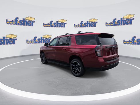 Used 2024 Chevrolet Suburban RST w/ Luxury Package AWD/4WD image 6