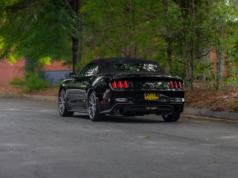 Used 2019 Ford Mustang Premium w/ Equipment Group 201A RWD image 46