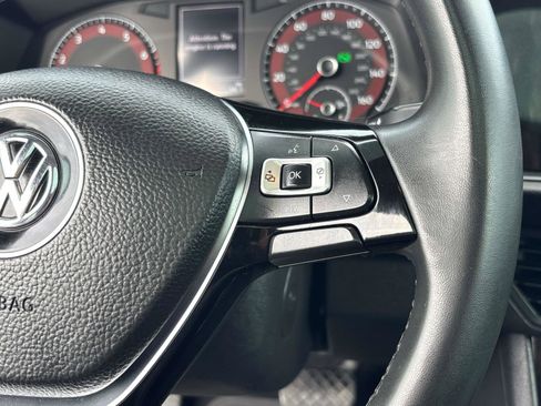 Used 2020 Volkswagen Jetta R-Line image 17