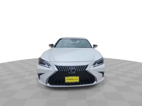 Used 2024 Lexus ES 350 w/ Premium Package FWD image 3