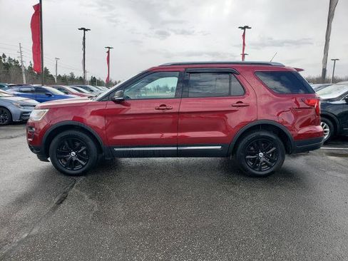 Used 2019 Ford Explorer XLT w/ Equipment Group 202A image 7