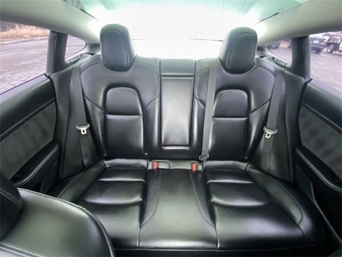 Used 2022 Tesla Model 3 Long Range image 23