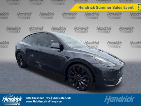 Used 2025 Tesla Model Y Performance AWD/4WD image 1