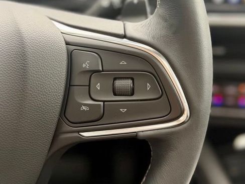 Used 2023 Buick Envision Avenir AWD/4WD image 17