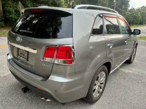 Used 2013 Kia Sorento SX w/ SX Premium Pkg FWD image 4