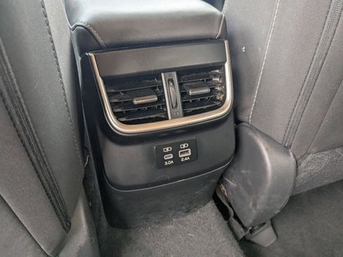 Used 2024 Subaru Outback Premium image 23