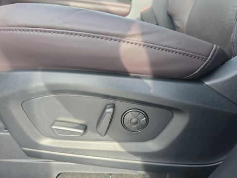 New 2026 Ford Explorer Platinum image 12