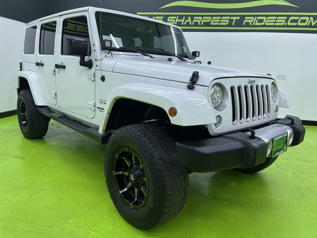 Used 2017 Jeep Wrangler Unlimited Sahara w/ Connectivity Group AWD/4WD image 2