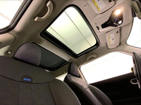 Certified 2025 MINI Cooper S image 26