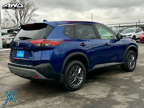 Used 2021 Nissan Rogue S AWD/4WD image 7