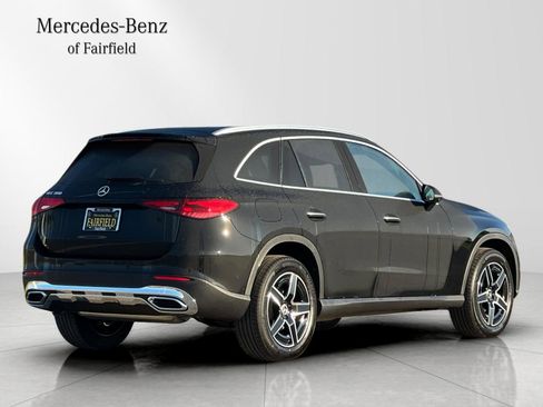 New 2026 Mercedes-Benz GLC 300 image 2