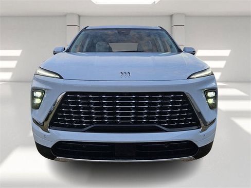 New 2026 Buick Enclave Avenir w/ Super Cruise Package image 8