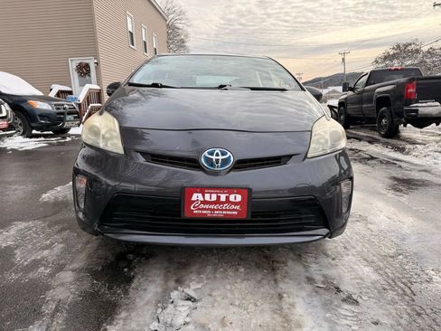 Used 2012 Toyota Prius Two image 2