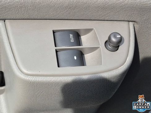 Used 2025 Chevrolet Express 2500 w/ Driver Convenience Package RWD image 15