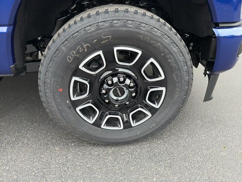 New 2026 Ford F350 Platinum w/ FX4 Off-Road Package AWD/4WD image 10