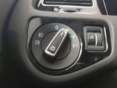 Used 2019 Volkswagen GTI Autobahn image 33