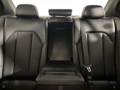 Used 2025 BMW 330i 330i w/ Convenience Package image 31