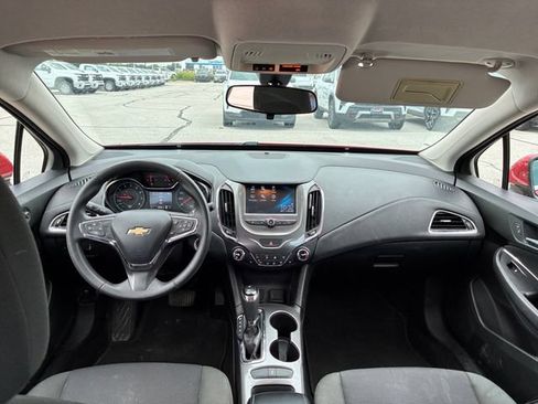 Used 2016 Chevrolet Cruze LT w/ Convenience Package FWD image 13