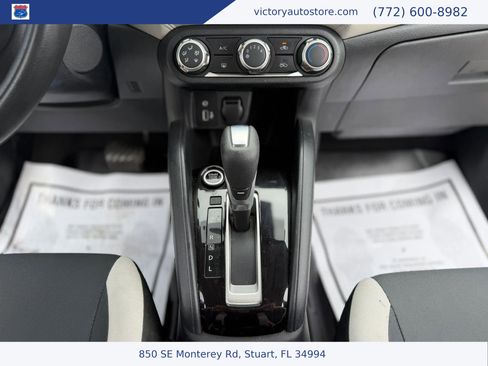 Used 2020 Nissan Versa SV FWD image 38