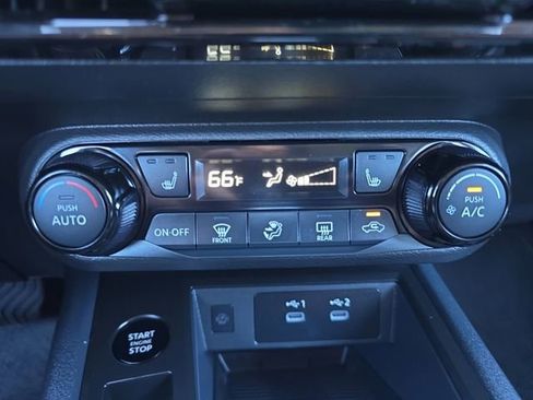 New 2026 Nissan Kicks SV image 4