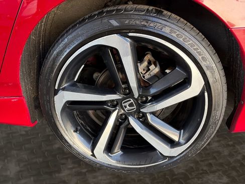 Used 2018 Honda Accord Sport image 31