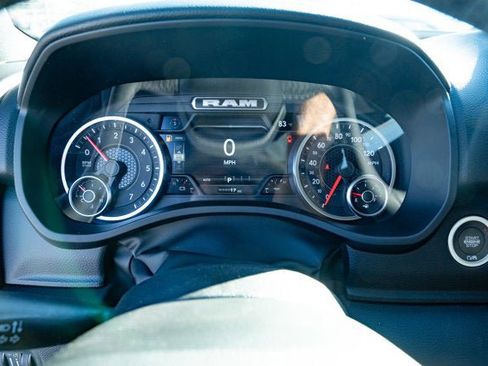 New 2026 RAM 1500 4x4 Crew Cab image 18