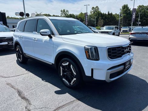 Used 2024 Kia Telluride S w/ S Sunroof Package AWD/4WD image 7