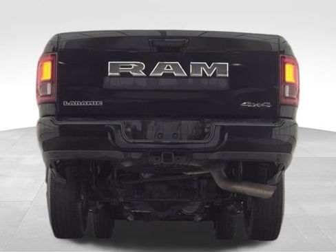 Used 2026 RAM 2500 Laramie AWD/4WD image 5