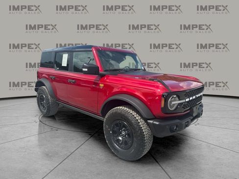 Used 2025 Ford Bronco Badlands AWD/4WD image 7