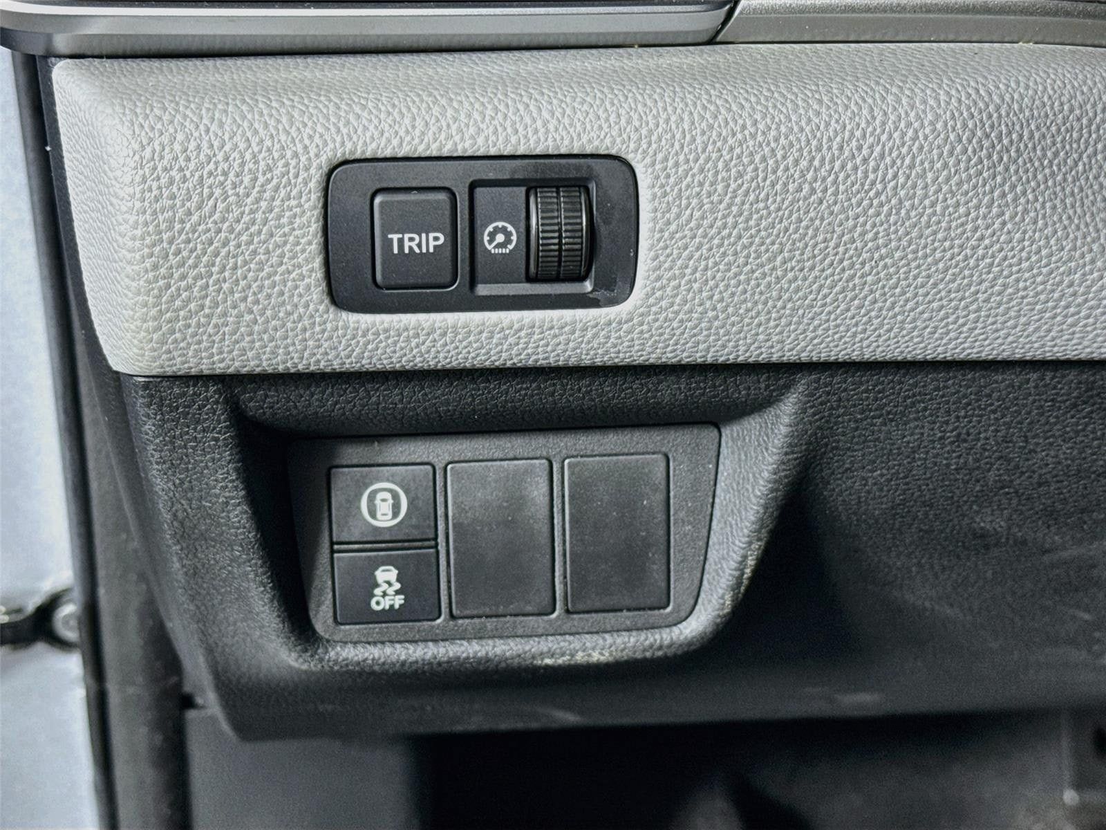 Used 2019 Honda Accord EX image 10