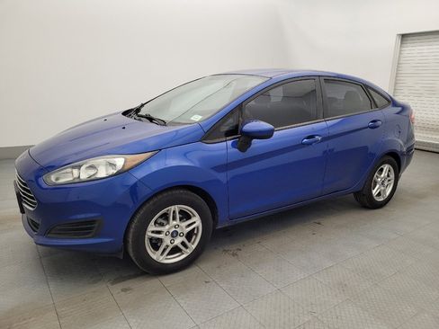 Used 2019 Ford Fiesta SE image 2