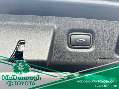 Used 2022 Hyundai Santa Fe Limited AWD/4WD image 10