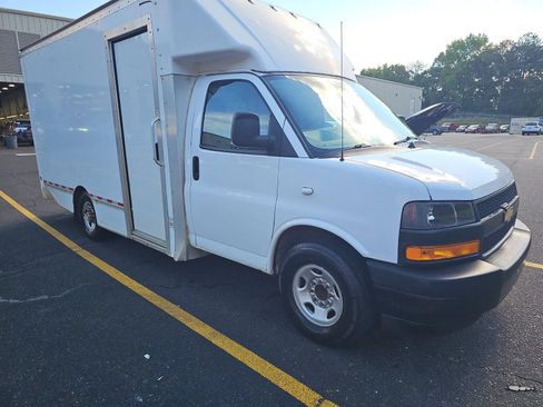 Used 2023 Chevrolet Express 3500 w/ Power Convenience Package RWD image 1