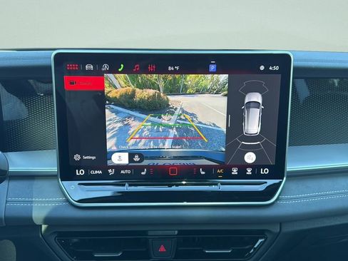 New 2026 Volkswagen Tiguan SE R-Line FWD image 24