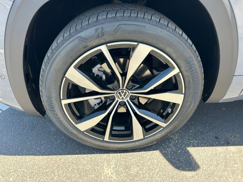 New 2026 Volkswagen Atlas SEL Premium R-Line AWD/4WD image 25