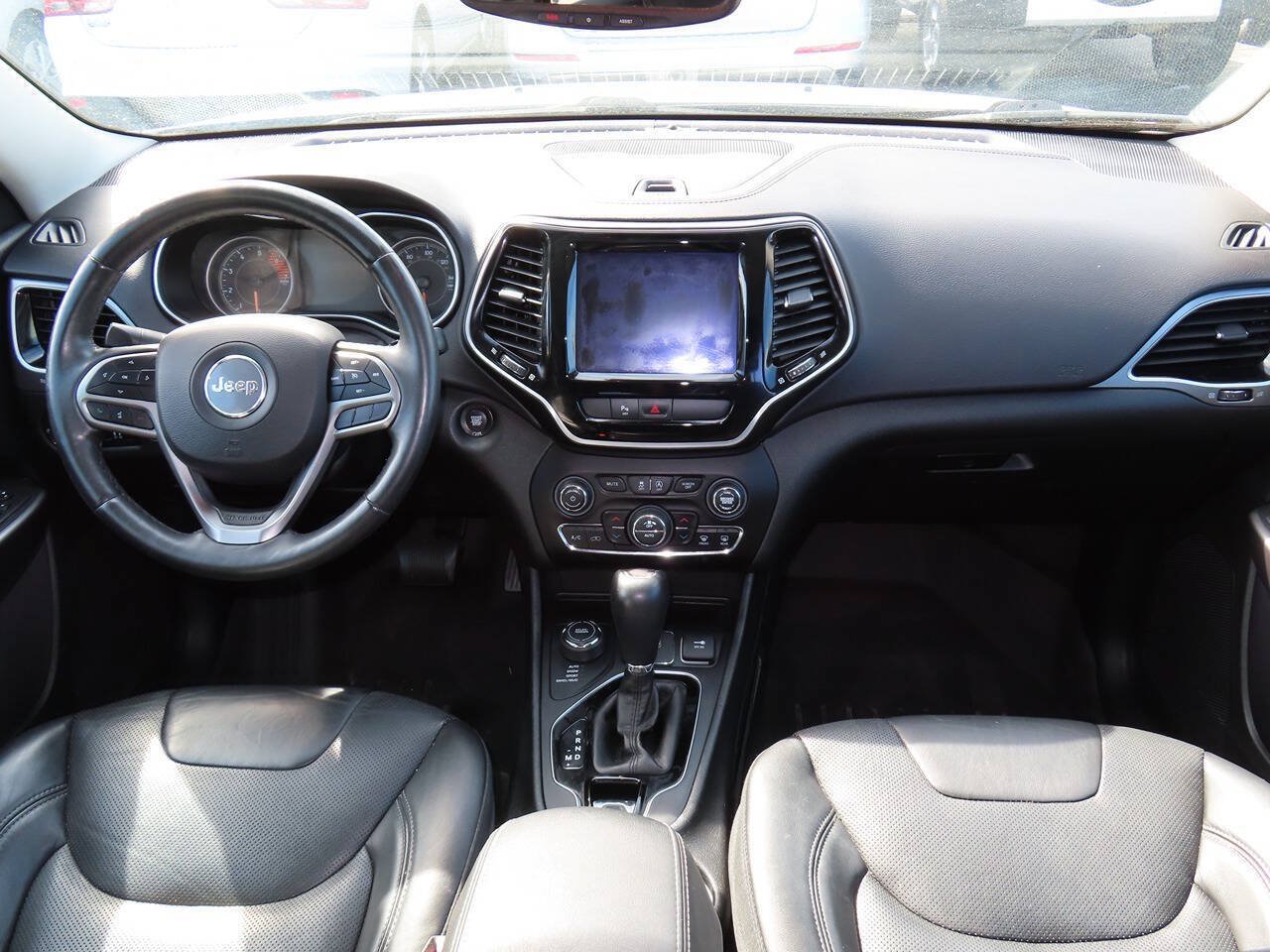 Used 2019 Jeep Cherokee Limited AWD/4WD image 20