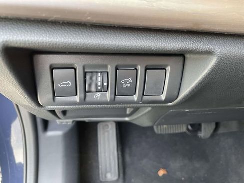 Certified 2025 Subaru Outback Touring XT w/ Tech Package 2 image 21