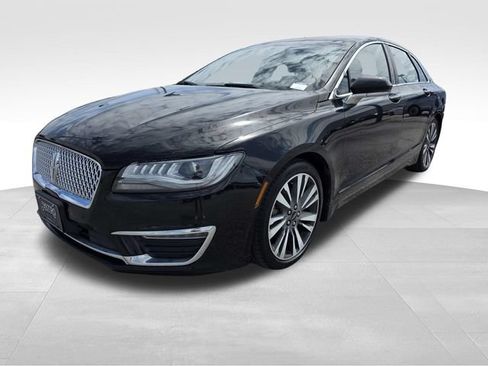Used 2018 Lincoln MKZ Reserve FWD image 5