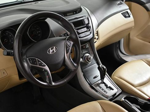 Used 2013 Hyundai Elantra Limited FWD image 10