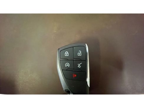 Used 2026 Chevrolet Traverse RS w/ LPO, Floor Liner Package AWD/4WD image 22