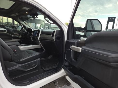 Used 2020 Ford F350 Lariat w/ Lariat Ultimate Package AWD/4WD image 14