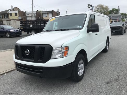 Used 2019 Nissan NV w/ Navigation Package RWD image 3
