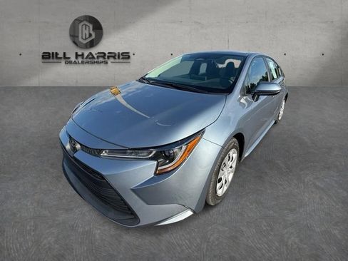 Used 2023 Toyota Corolla LE w/ Carpet Mat Package (TMS) FWD image 6