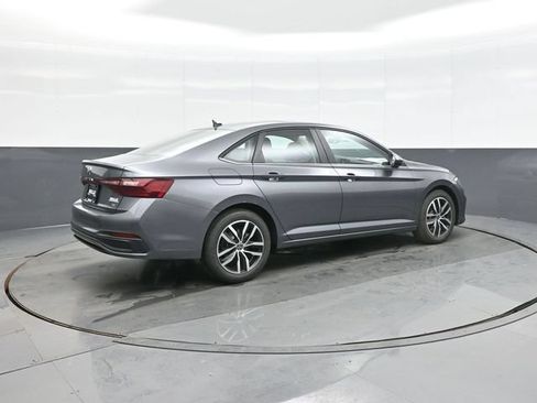 New 2026 Volkswagen Jetta SE FWD image 7