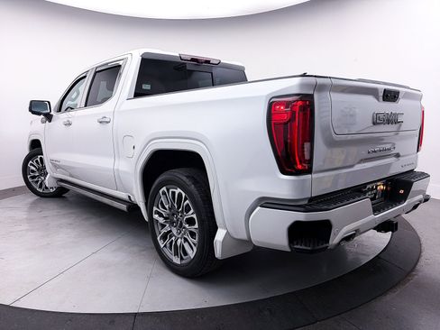 Used 2023 GMC Sierra 1500 Denali Ultimate image 2