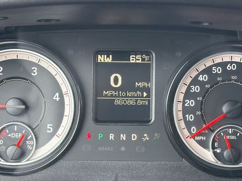 Used 2017 RAM 3500 Tradesman w/ Chrome Appearance Group AWD/4WD image 24
