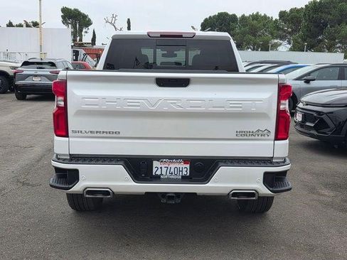 Certified 2021 Chevrolet Silverado 1500 High Country RWD image 8