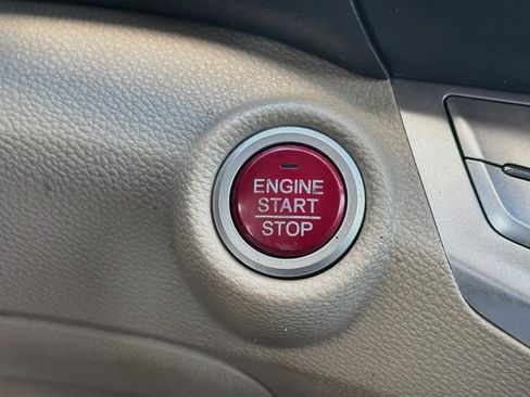 Used 2014 Honda Accord EX-L image 31