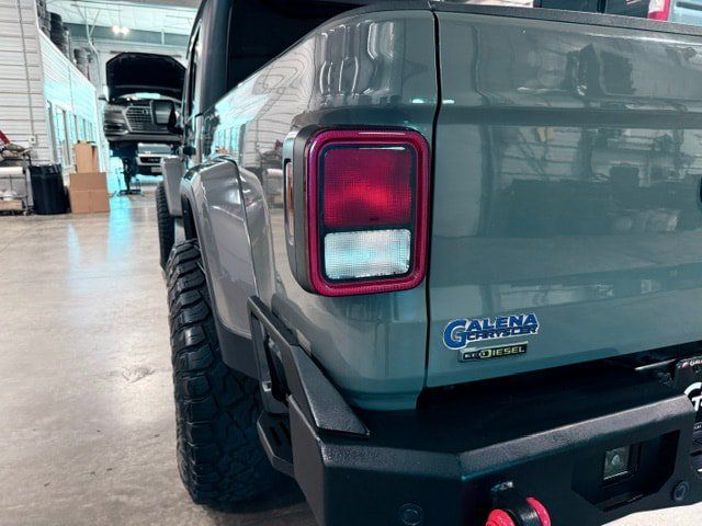 Used 2022 Jeep Gladiator Sport AWD/4WD image 27