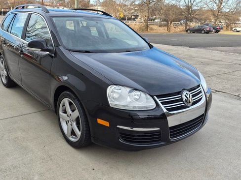 Used 2009 Volkswagen Jetta SEL image 9
